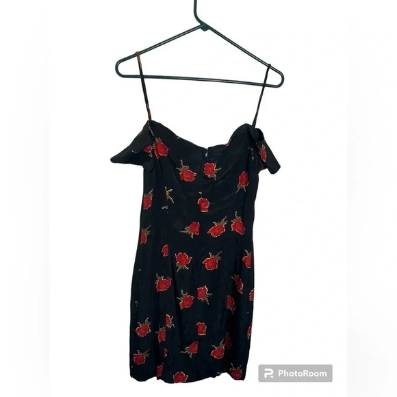 Vintage Women’s Black Dress with Red Flowers Size 6 - Picture 2 of 4